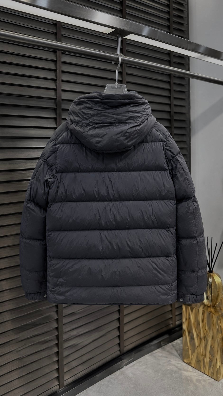 пуховик moncler мужской,пуховик moncler,moncler maya 70 новый зимний пуховик премиум,мужской чёрный пуховик moncler vezere,куртка moncler