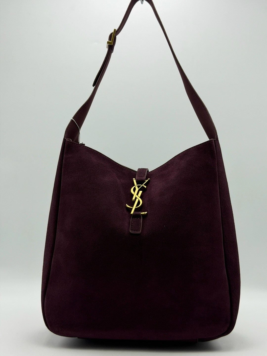 женская зелёная замшевая сумка yves saint laurent 37x29 см,женская замшевая сумка yves saint laurent 45x32 см,сумка из натуральной замши,сумка замшевая,сумка женская натуральная замша