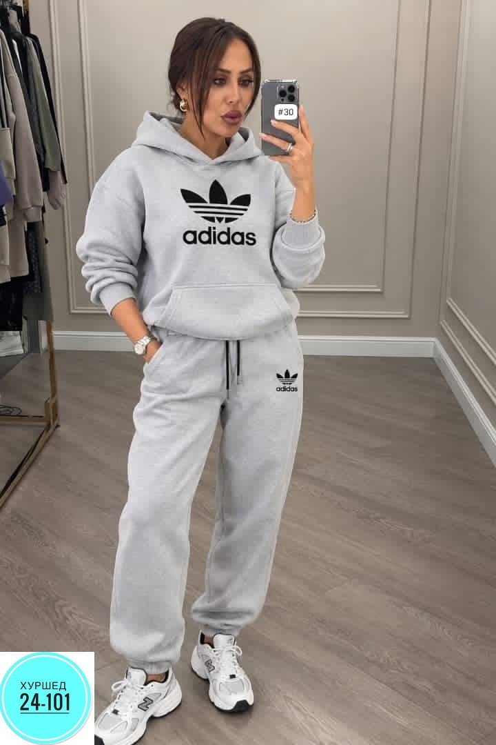 костюм спортивный adidas,костюм женский adidas,спортивный костюм,костюм спортивный женский,костюм адидас женский