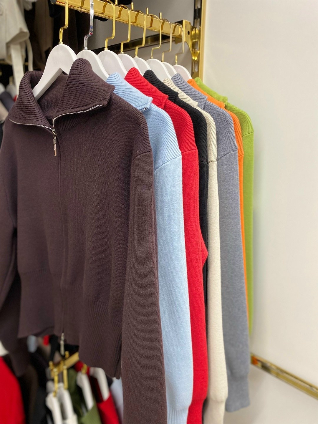 свитер с горлом на молнии оверсайз kk fashion,свитер укороченный оверсайз с горлом на молнии clothing planet,свитер укороченный оверсайз с горлом на молнии,кофта женская,женский джемпер