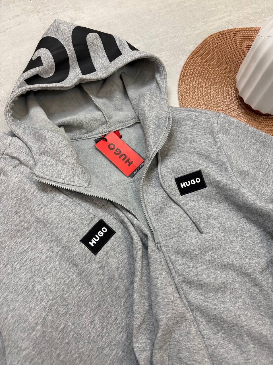 спортивный костюм hugo boss,спортивный костюм hugo,мужской спортивный костюм,спортивный костюм
