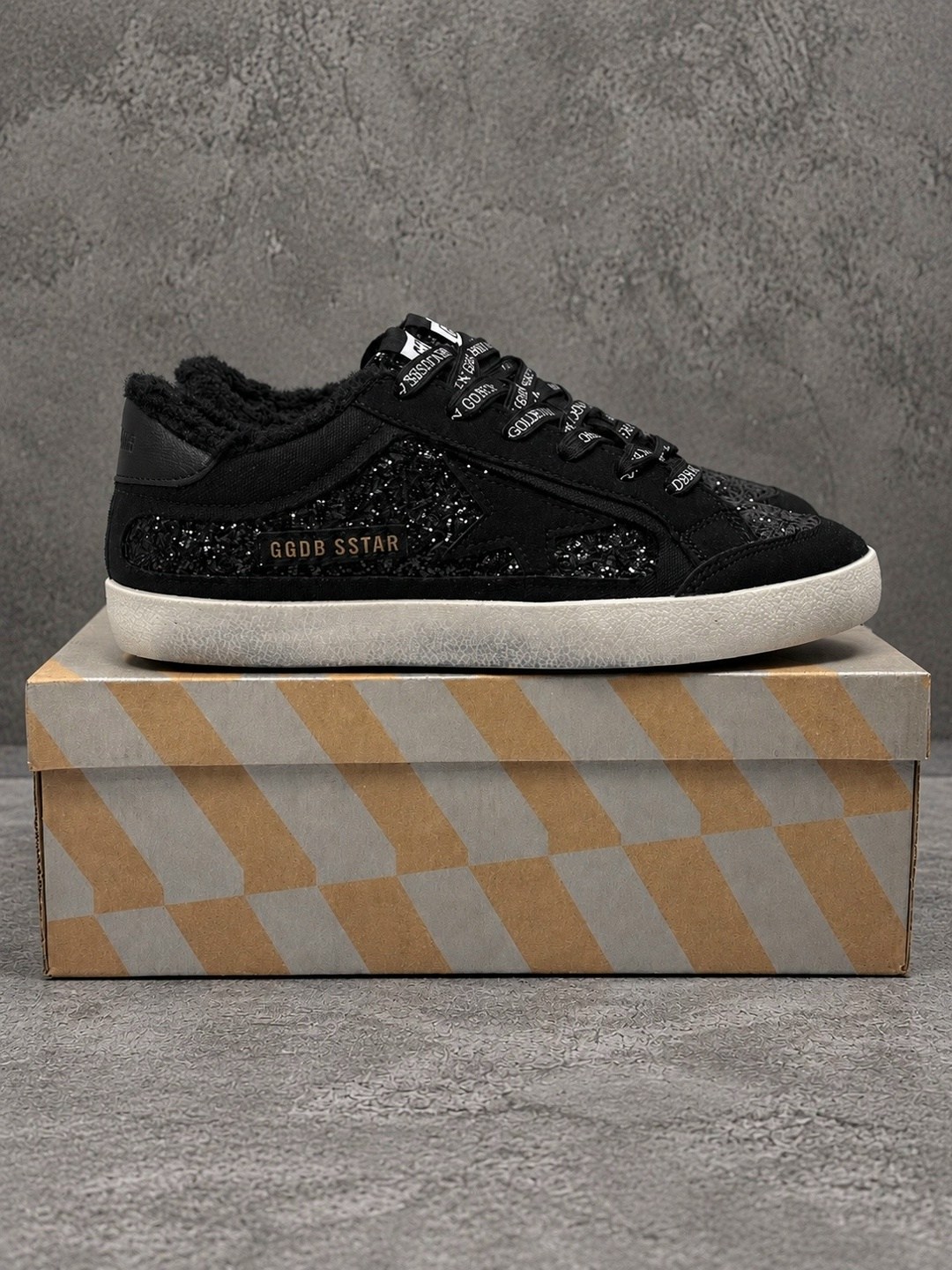 , женская,женские кеды golden goose,обуви,кроссовки замшевые