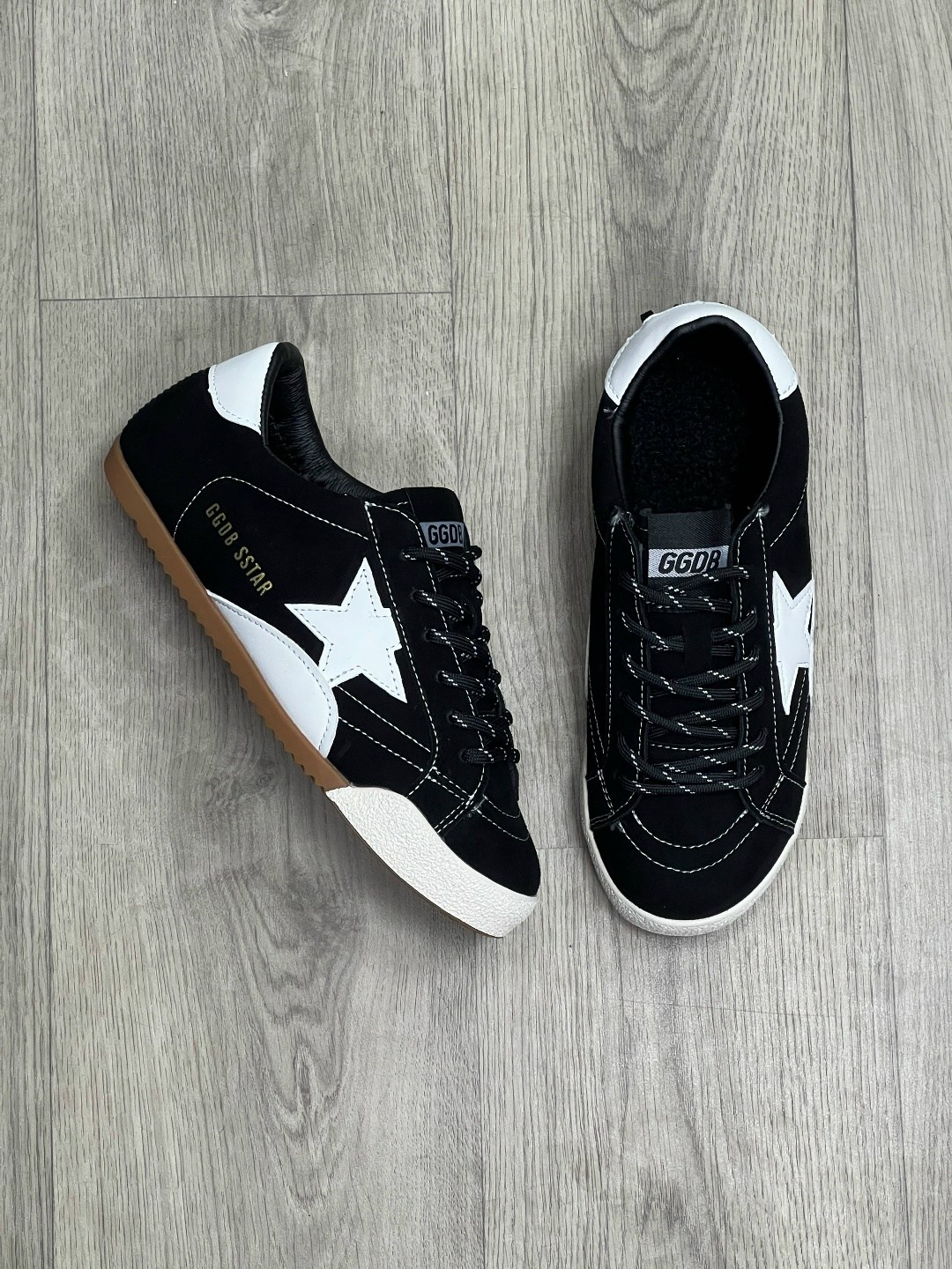 ,кроссовки golden goose,кеды golden goose,кеды golden goose женские,кроссовки со звездами