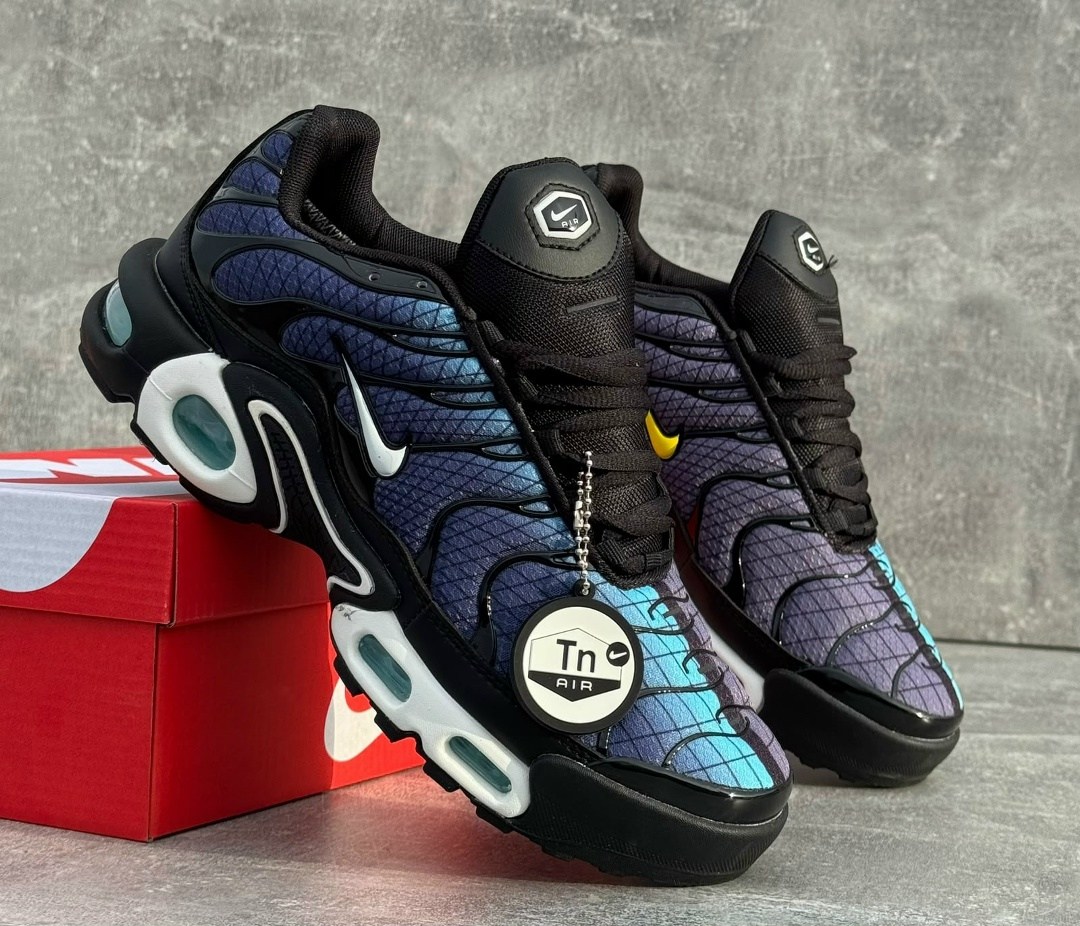 nike air max tn plus,кроссовки nike air max plus tn,nike air max plus og hyper blue 2026,кроссовки nike air max plus,мужские кроссовки nike air max tn plus