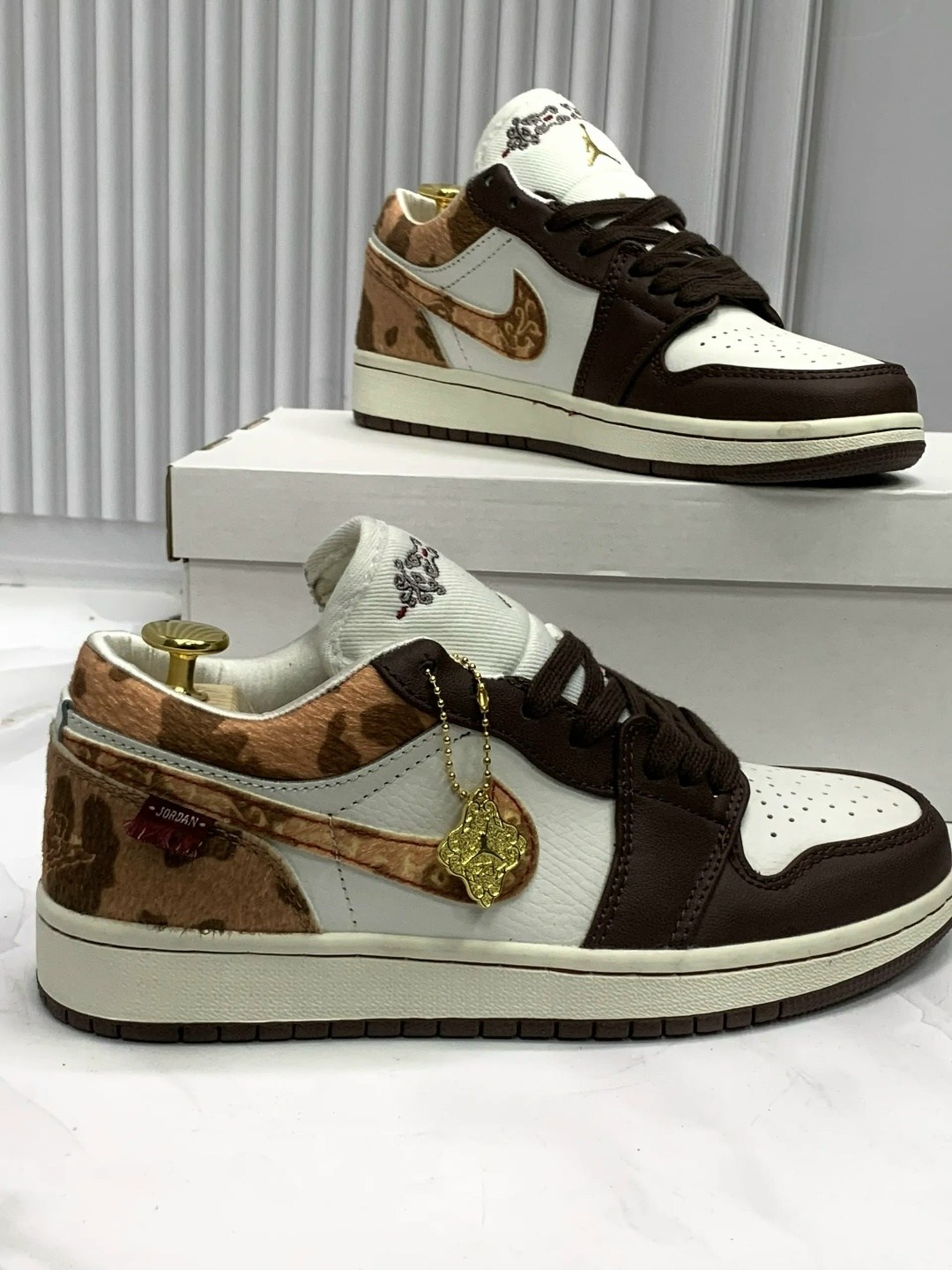 кроссовки nike air jordan 1 low,кроссовки,кроссовки nike air jordan 1 low voodoo,nike air jordan 1 low,кроссовки мужские