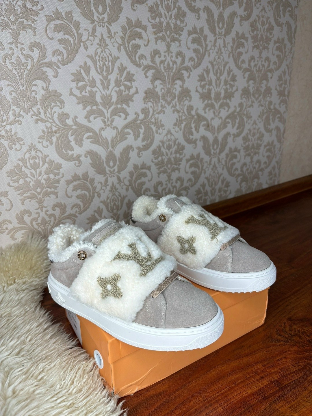 кроссовки женские louis vuitton,кроссовки louis vuitton,louis vuitton зимние кроссовки,,кеды луи виттон женские