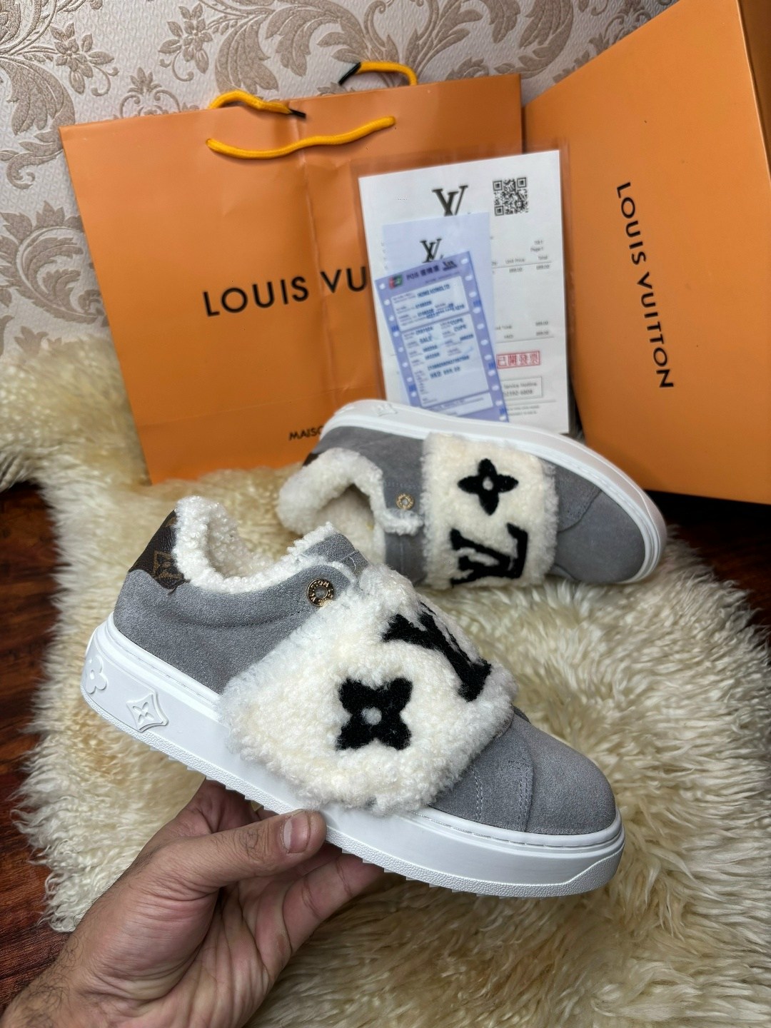 кроссовки женские louis vuitton,кроссовки louis vuitton,louis vuitton зимние кроссовки,,кеды луи виттон женские