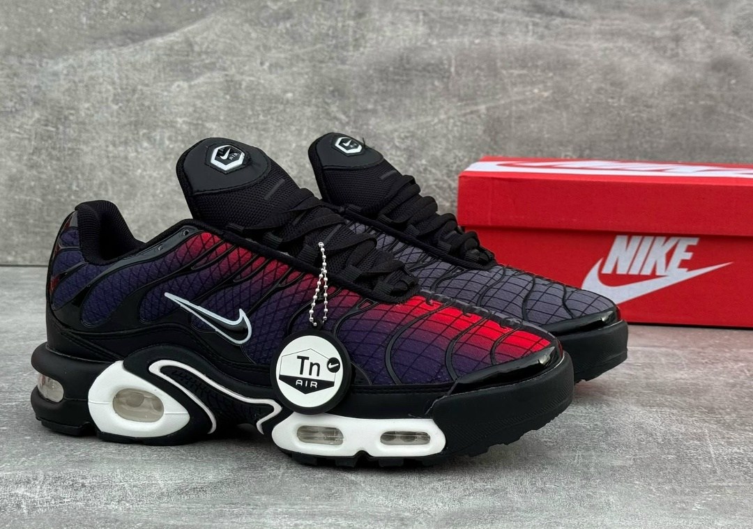 nike air max tn plus,кроссовки nike air max plus tn,nike air max plus og hyper blue 2026,кроссовки nike air max plus,мужские кроссовки nike air max tn plus