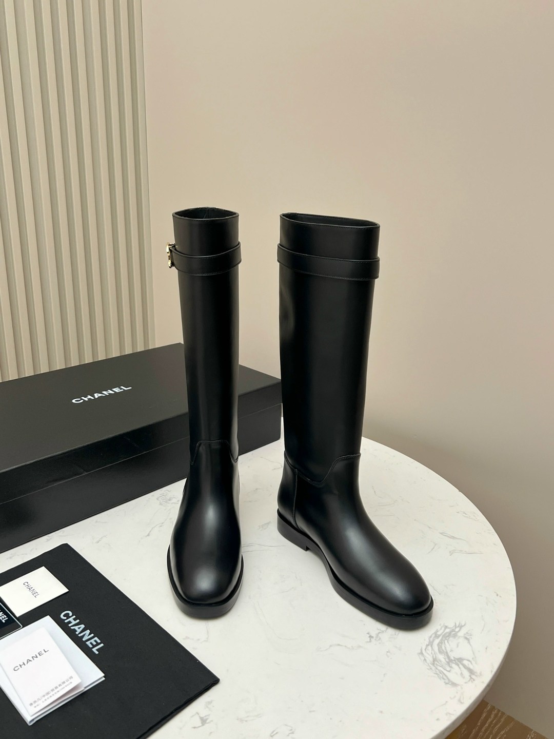 женские сапоги,сапоги celine,сапоги,сапоги chanel,сапоги живанши