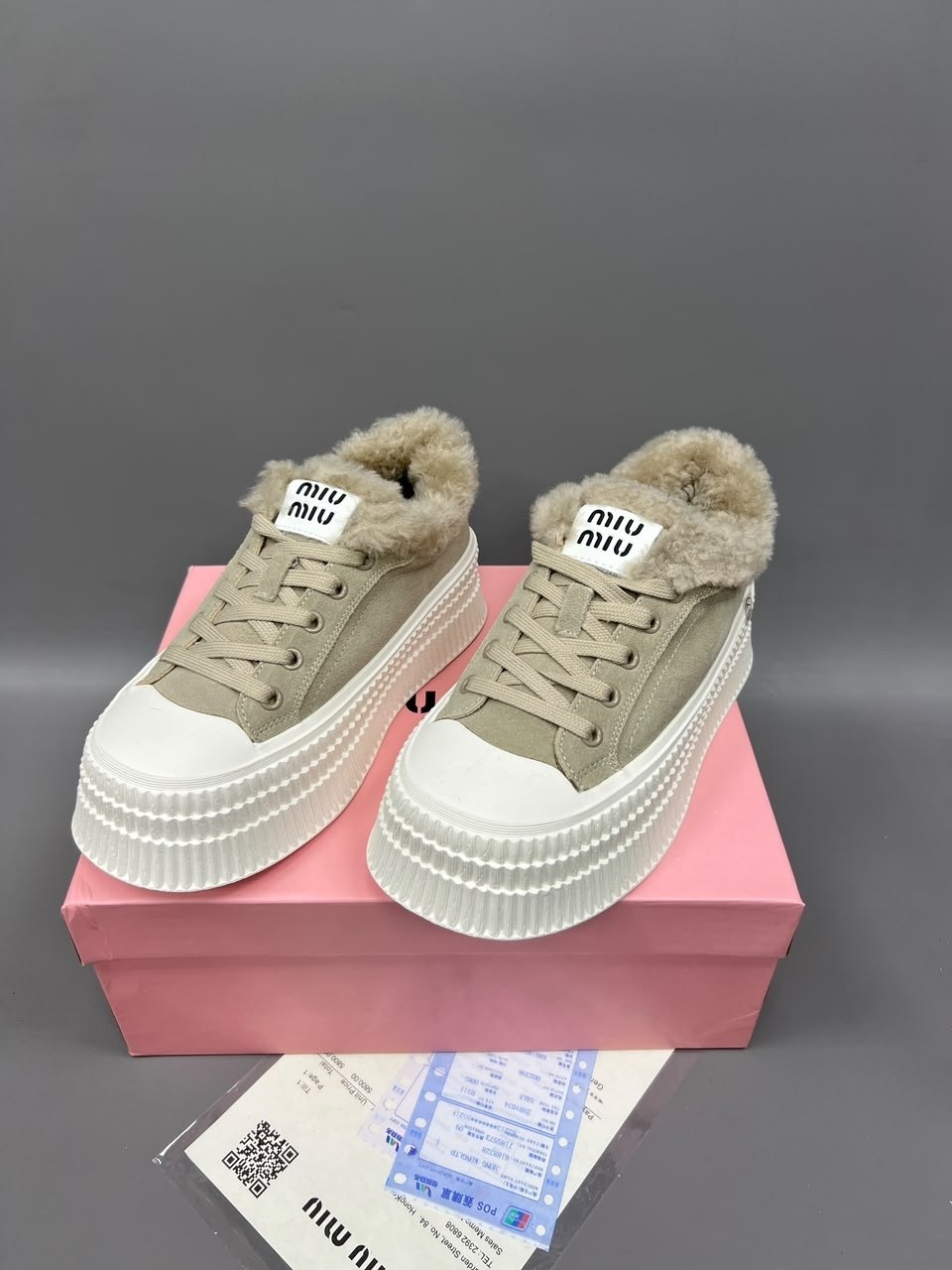 высокие тёплые женские кеды miu miu,,кроссовки miu miu с мехом,кеды miu miu женские,кроссовки miu miu женские