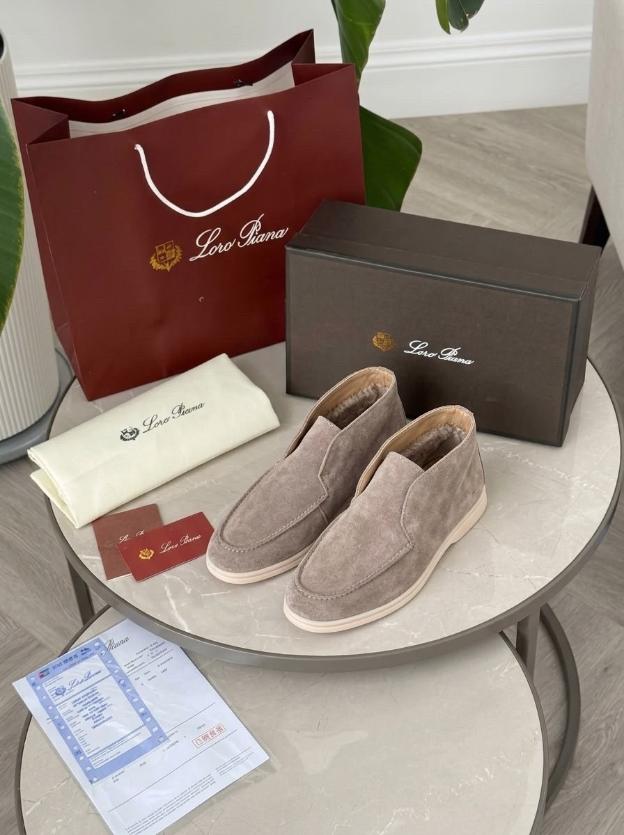 ,лоферы из натуральной замши loro piana,лоферы loro piana,лоферы замшевые loro piana,замшевые ботинки лоро пиано женские