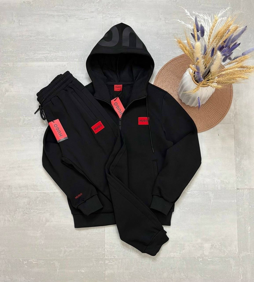 спортивный костюм hugo boss,спортивный костюм hugo,мужской спортивный костюм,спортивный костюм