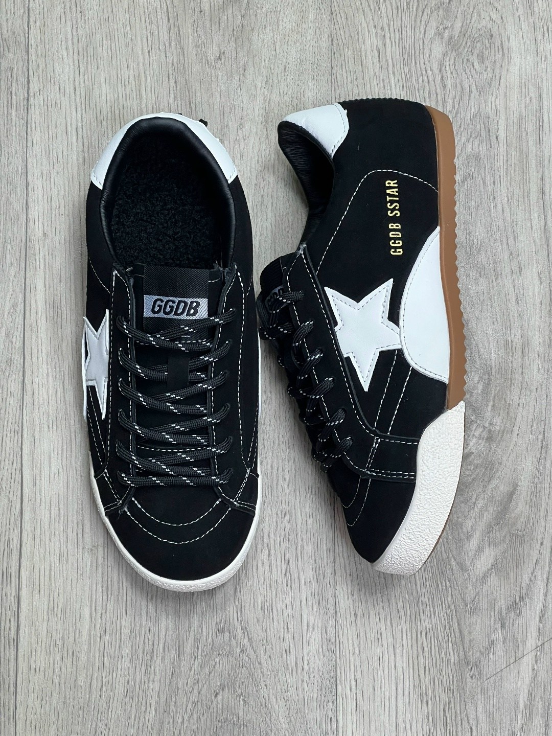 ,кроссовки golden goose,кеды golden goose,кеды golden goose женские,кроссовки со звездами