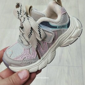 Кроссовки