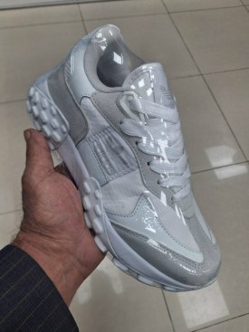 Кроссовки