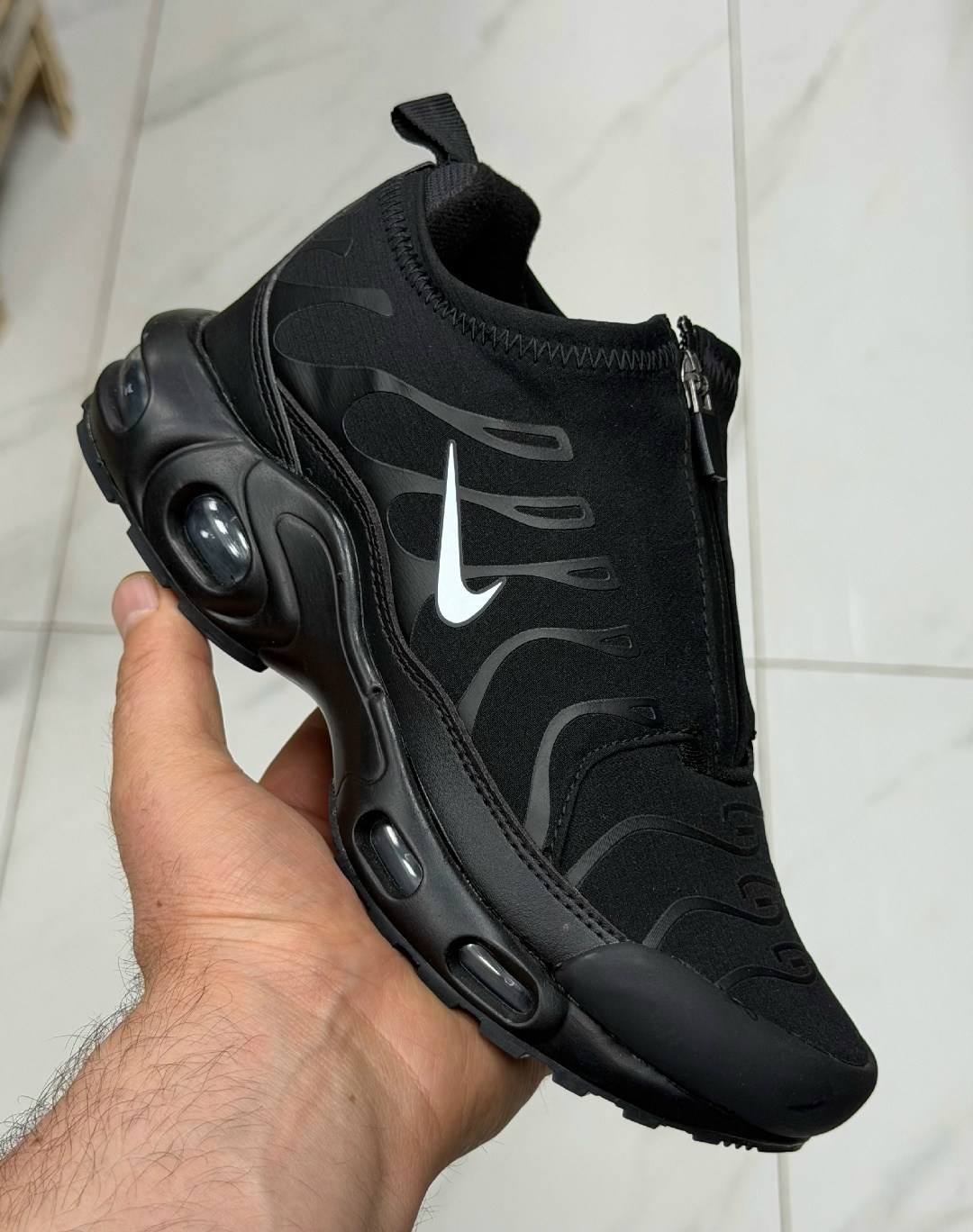 кроссовки nike tn air max plus,кроссовки nike air max plus,nike air max plus tn,nike air max plus,кроссовки nike air max tn plus ultra белые с серым