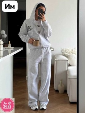 Костюм