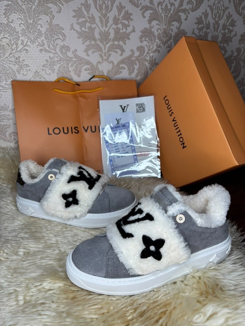 кроссовки женские louis vuitton,кроссовки louis vuitton,louis vuitton зимние кроссовки,луи виттон кроссовки женские зимние,кеды louis vuitton