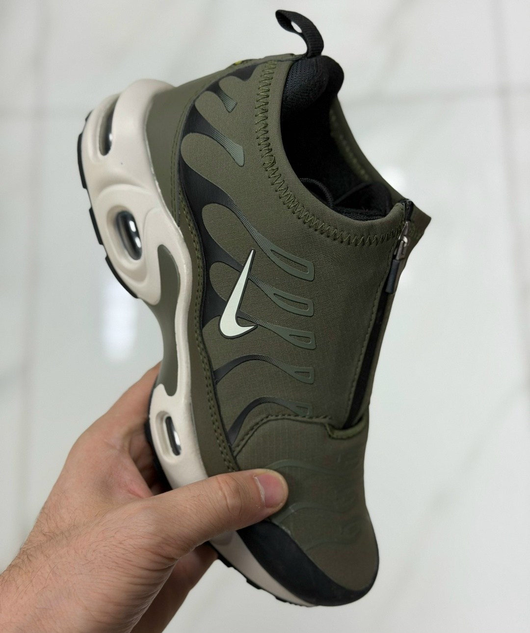 кроссовки nike air max tn plus,кроссовки мужские nike air max tn plus,кроссовки мужские nike tn plus,кроссовки nike air max plus,nike air max tn plus