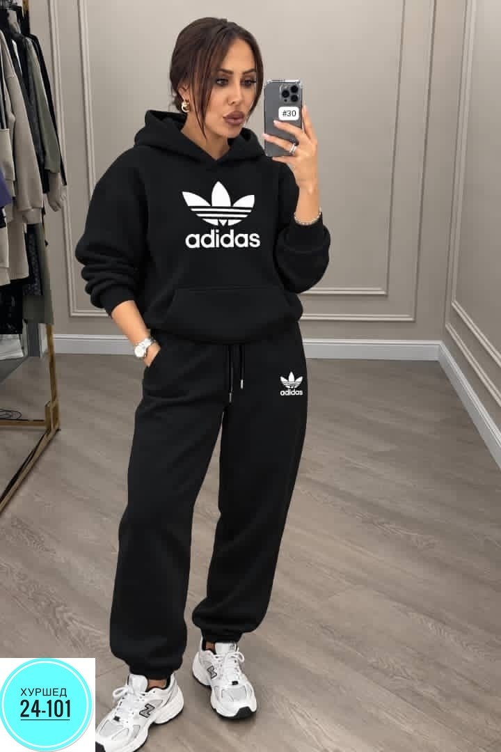 костюм спортивный adidas,костюм женский adidas,спортивный костюм,костюм спортивный женский,костюм адидас женский