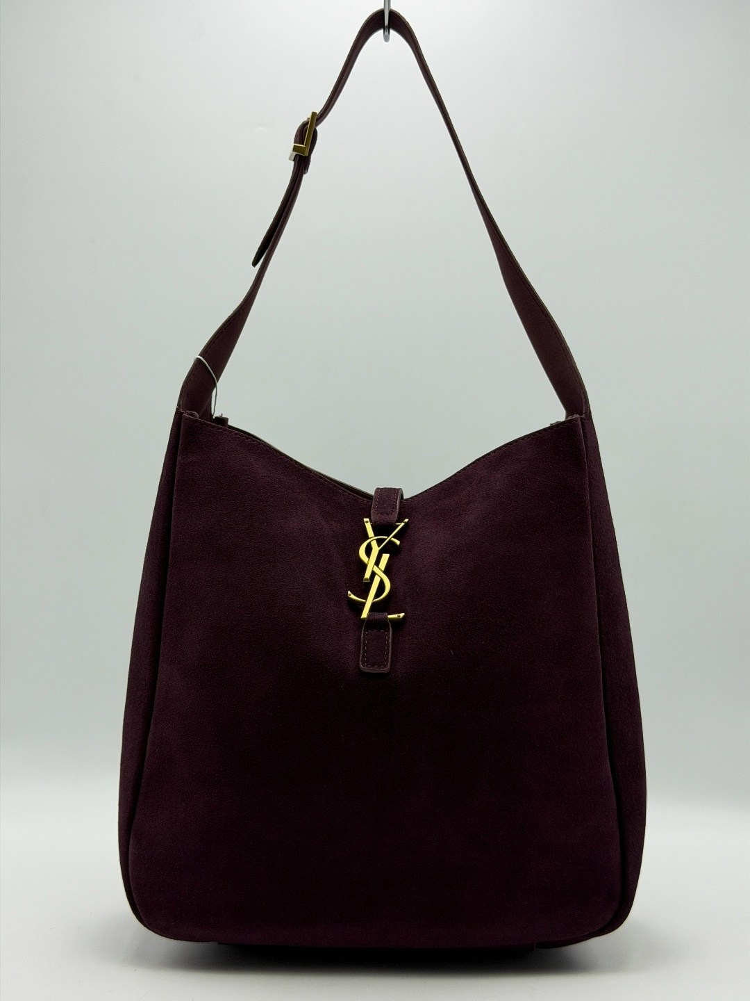 женская зелёная замшевая сумка yves saint laurent 37x29 см,женская замшевая сумка yves saint laurent 45x32 см,сумка из натуральной замши,сумка замшевая,сумка женская натуральная замша