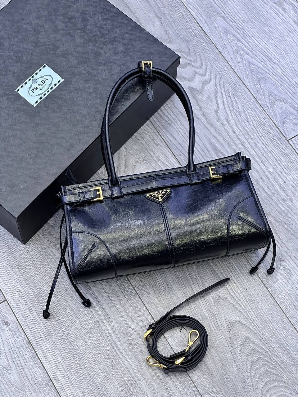 женская сумка prada,prada сумка,сумка женская,сумка prada натуральная кожа 32-16,сумка