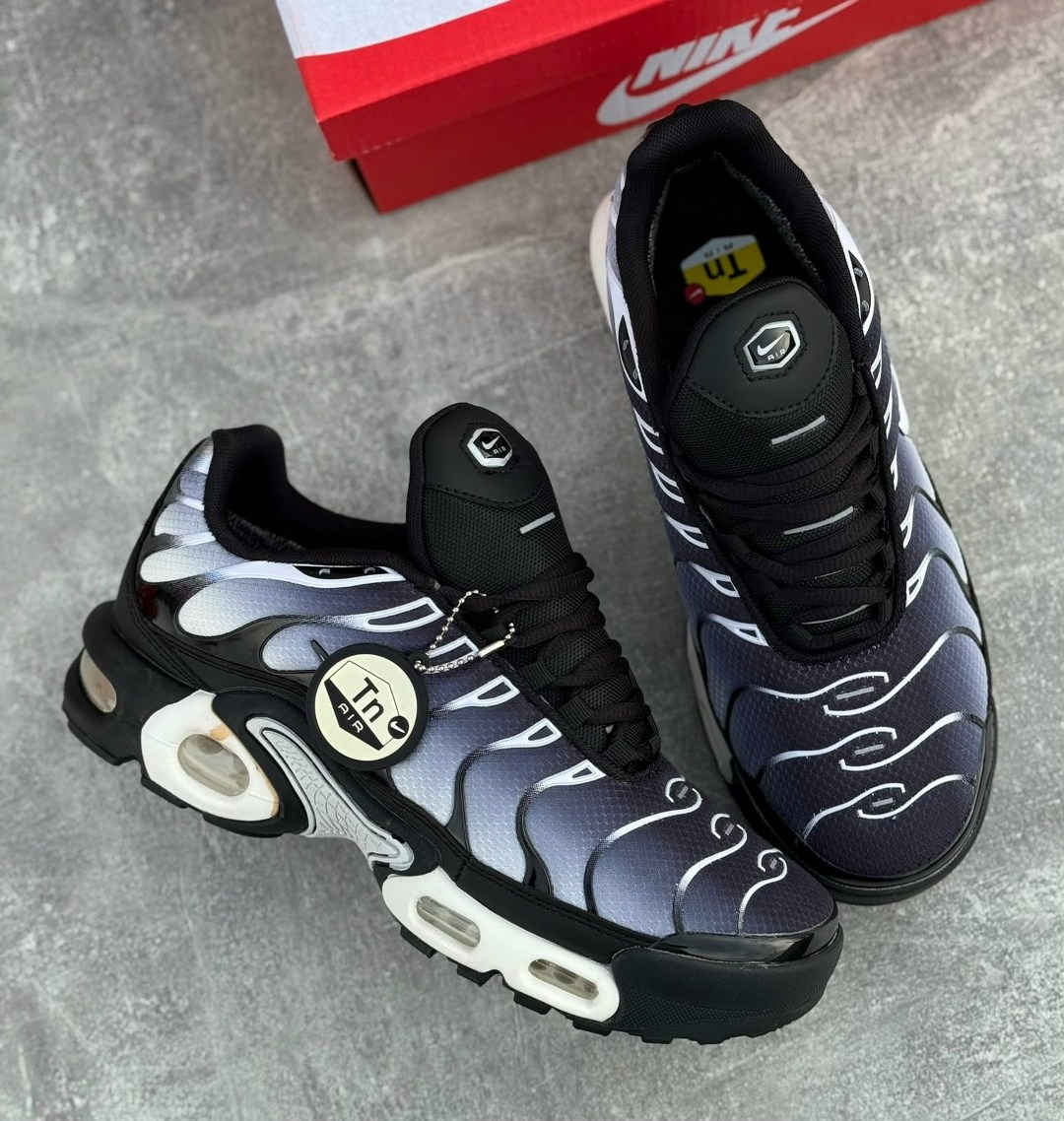 nike air max tn plus,кроссовки nike air max plus tn,nike air max plus og hyper blue 2026,кроссовки nike air max plus,мужские кроссовки nike air max tn plus