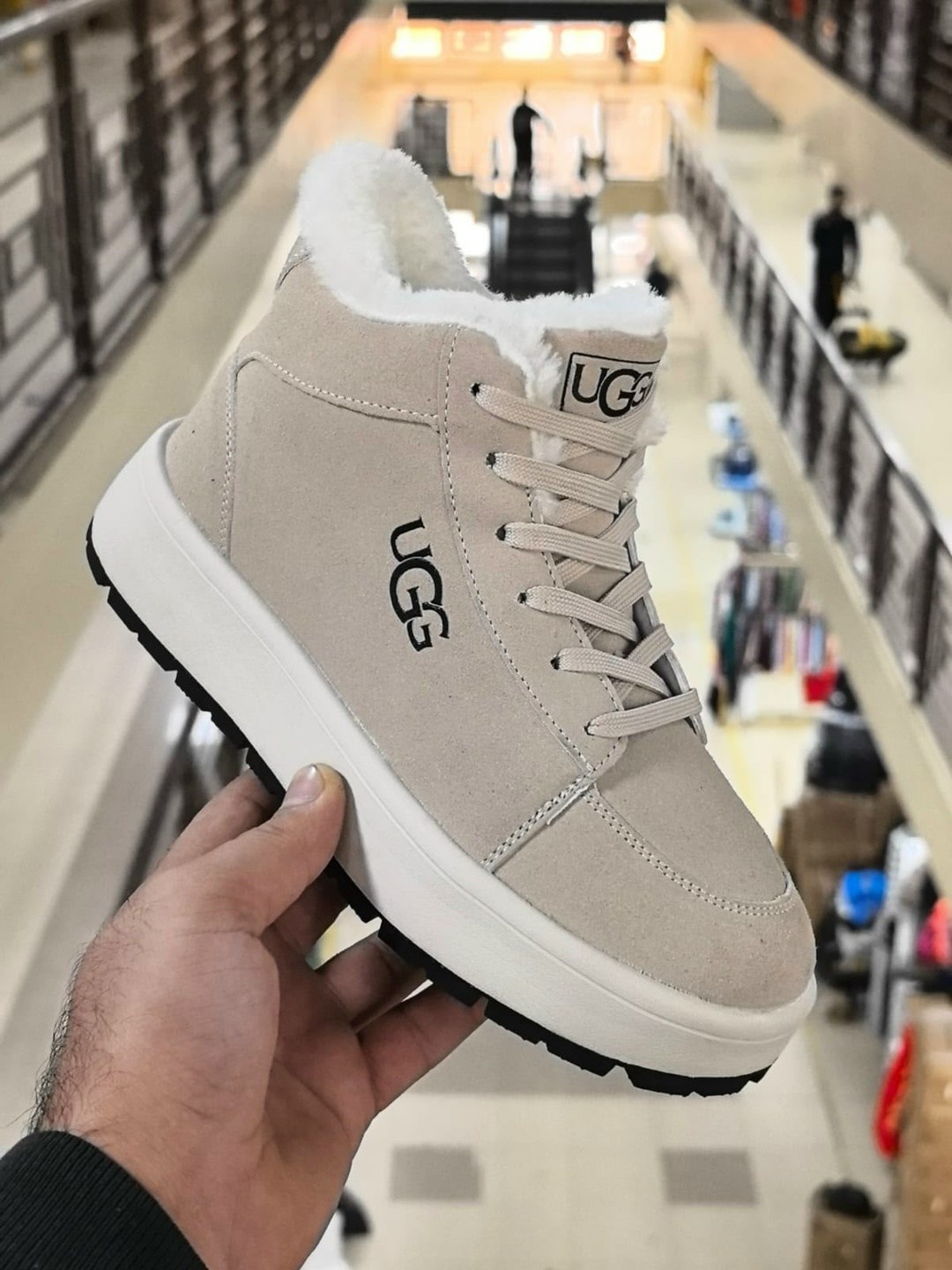 ,женские кроссовки,кроссовки зимние женские,кроссовки женские зимние ugg, зимняя