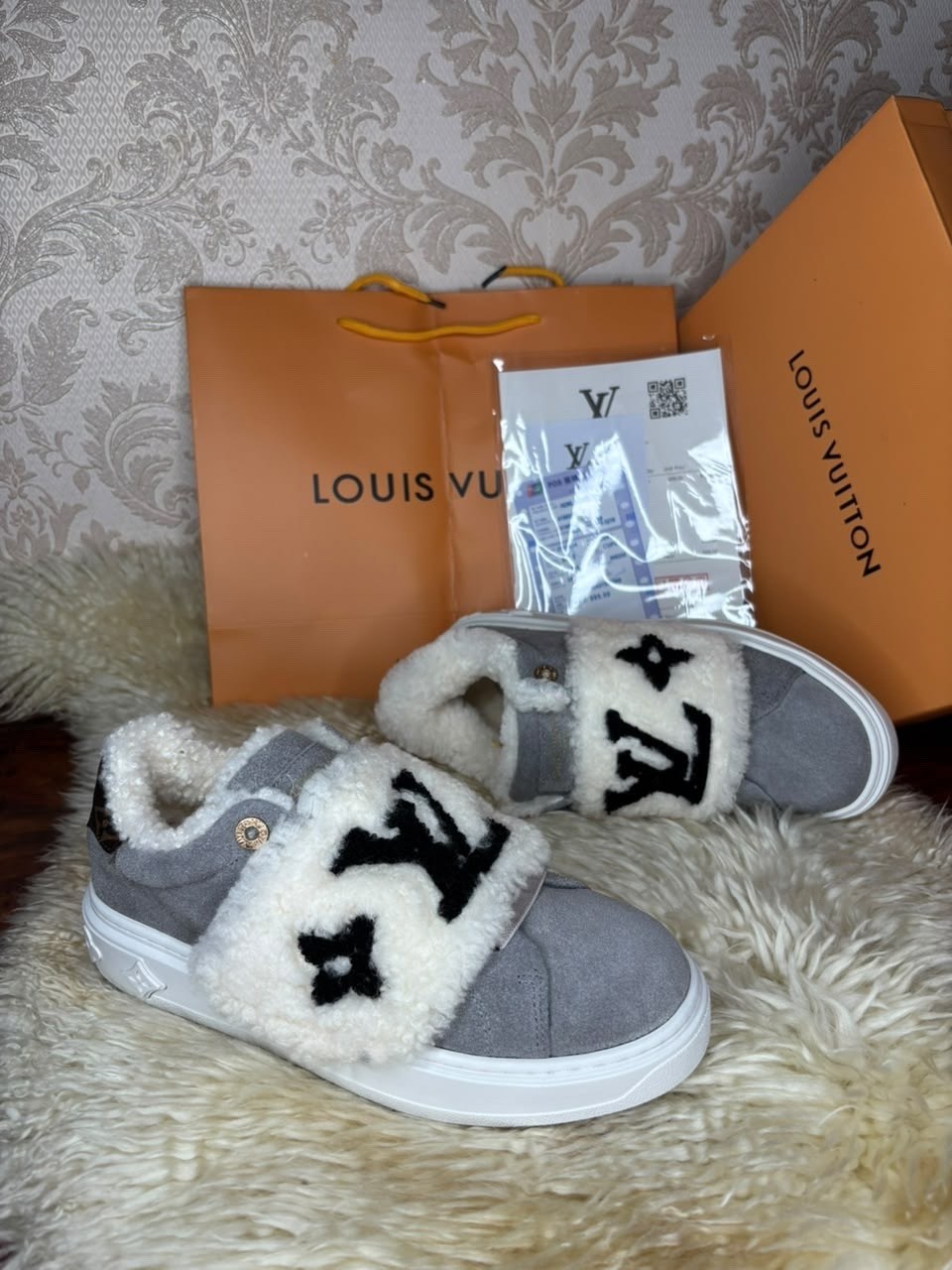 кроссовки женские louis vuitton,кроссовки louis vuitton,louis vuitton зимние кроссовки,луи виттон кроссовки женские зимние,кеды louis vuitton