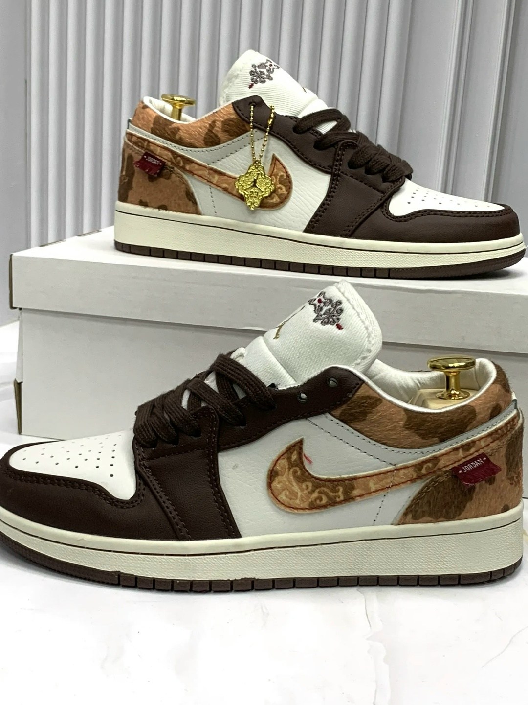 кроссовки nike air jordan 1 low,кроссовки,кроссовки nike air jordan 1 low voodoo,nike air jordan 1 low,кроссовки мужские