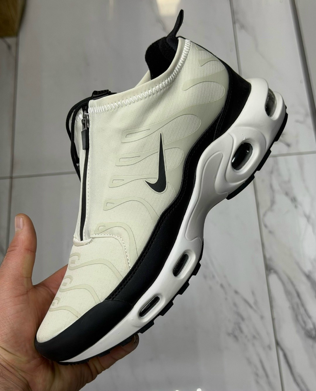 кроссовки nike tn air max plus,кроссовки nike air max plus,nike air max plus tn,nike air max plus,кроссовки nike air max tn plus ultra белые с серым