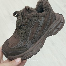 Кроссовки