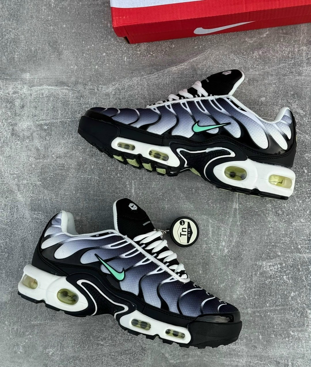 кроссовки nike air max tn plus,nike air max tn plus,кроссовки nike air max plus tn multicolored,кроссовки air max plus tn,nike air max plus