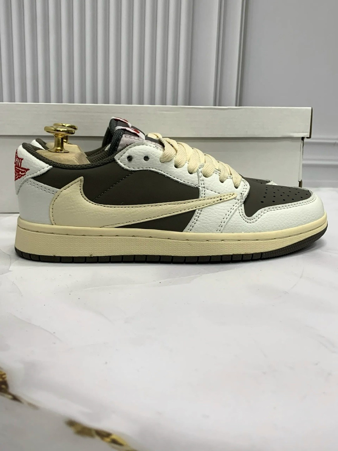кроссовки nike air jordan 1 low travis scott olive,nike air jordan 1 low travis scott reverse mocha,nike air jordan 1 low travis scott,кроссовки nike air jordan 1 low travis scott,air jordan 1 low tra