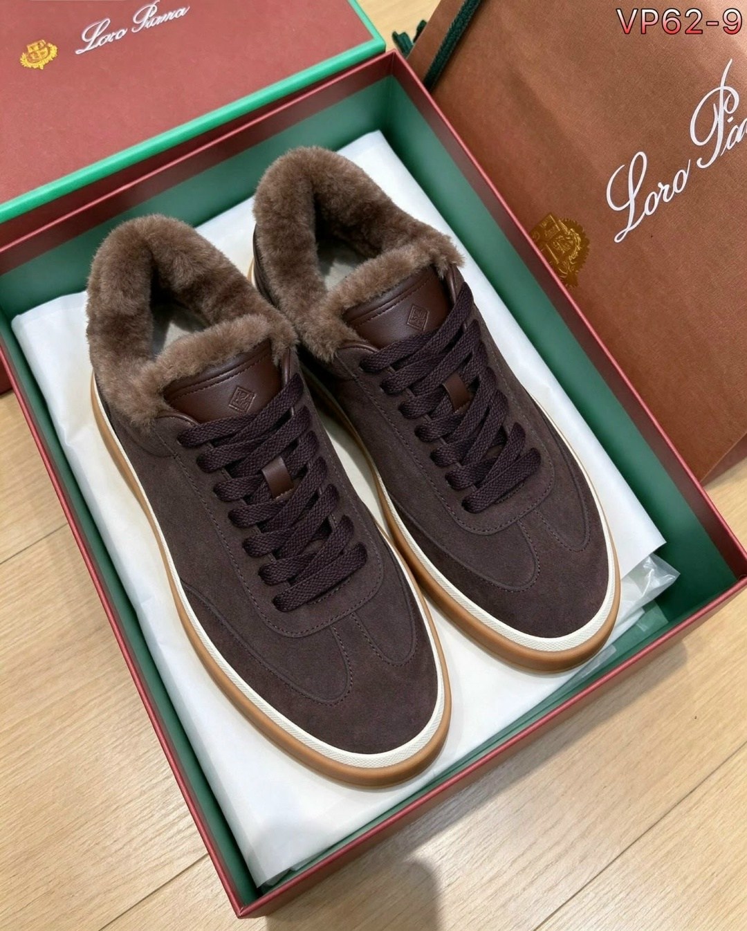 ,кеды loro piana,кроссовки loro piana,бордовые кроссовки,женская