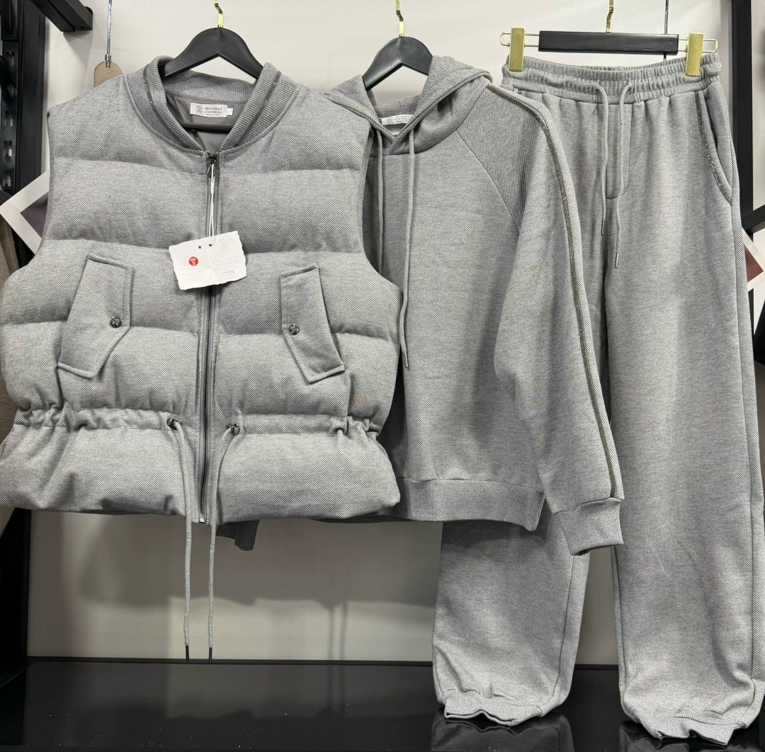 miu miu женский серый костюм тройка,костюм женский тройка,костюм тройка,костюм на флисе,теплый костюм на флисе