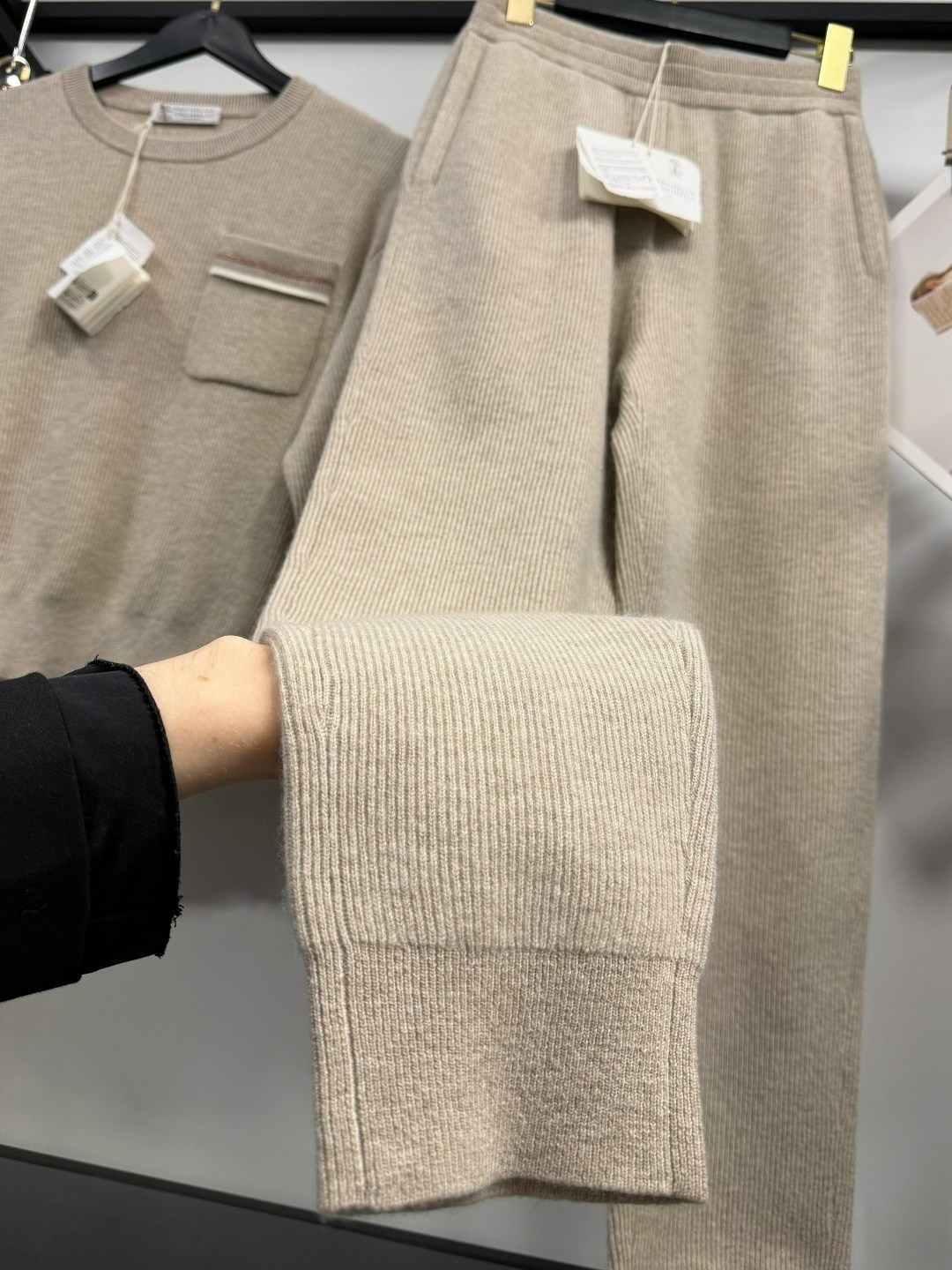 костюм brunello cucinelli,кашемировый костюм,спортивный костюм brunello cucinelli,трикотажный костюм,костюм с брюками