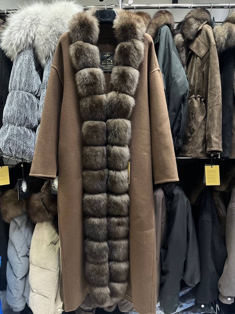 кашемировое пальто с мехом куницы yana kraft brand,женское зимнее кашемировое пальто белое шерстяное пальто из натурального лисьего меха,кашемировое пальто с мехом куницы,пальто с мехом,пальто с натур