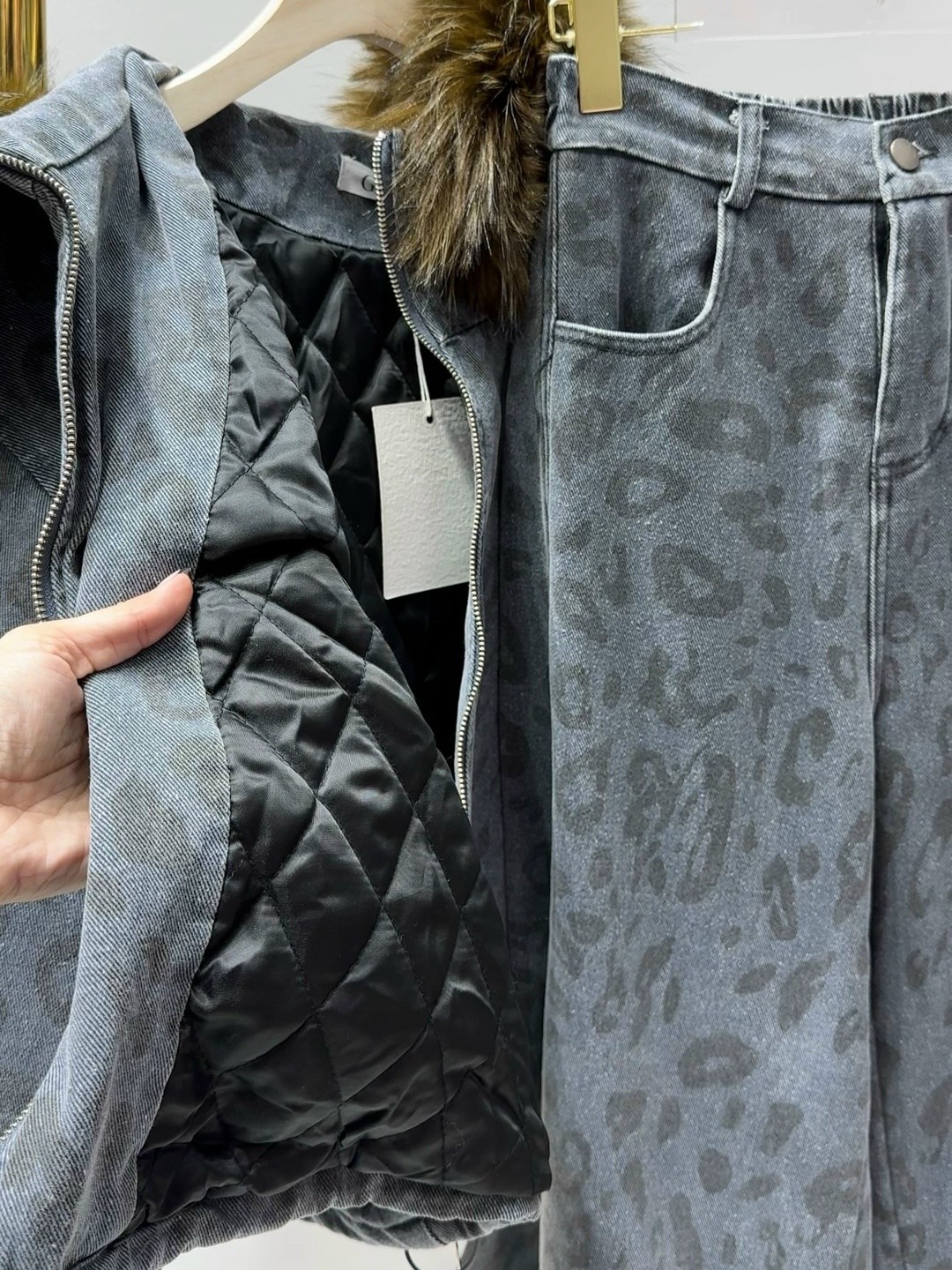 костюм теплый тройка miu miu,куртка на меху,меховая куртка,куртка джинсовая укороченная с меховым воротником brandberry,джинсовая куртка