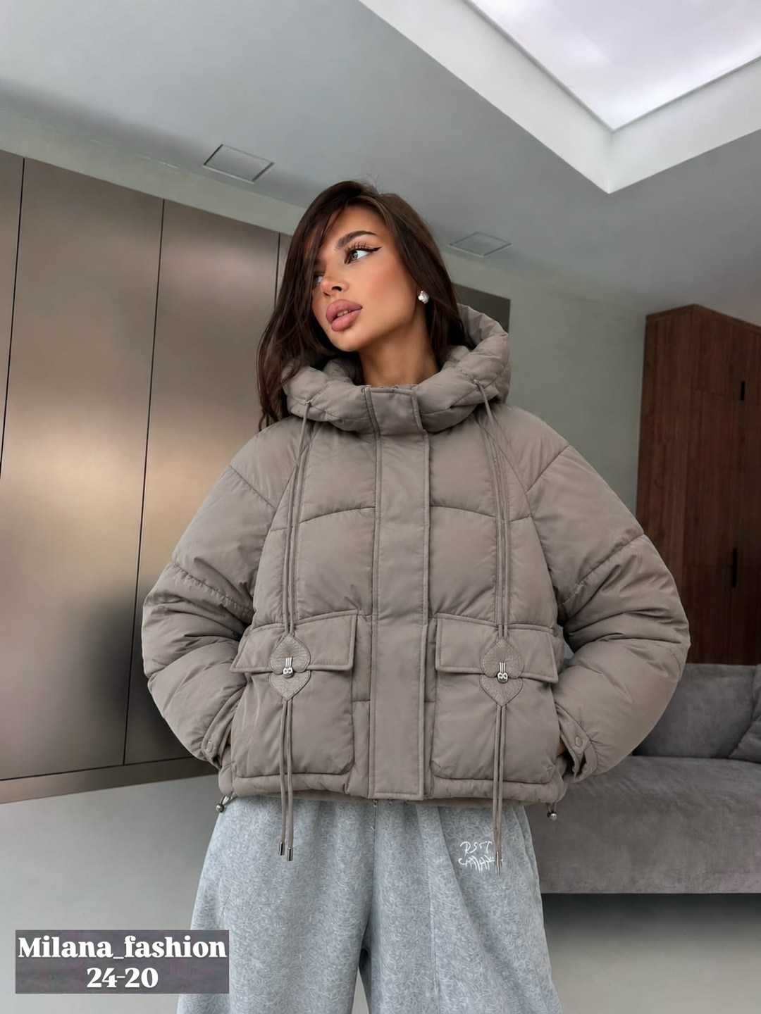 демисезонная короткая куртка оверсайз с капюшоном eveli clothing,куртка,куртка женская люкс ,куртка оверсайз,женская куртка