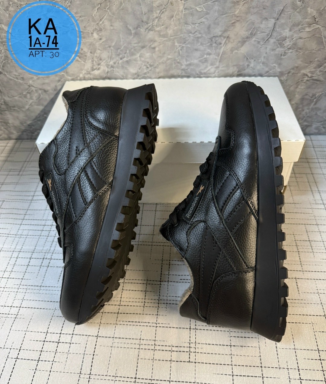 мужские зимние кроссовки reebok classic кожаные черные,,мужские зимние кроссовки,мужские зимние кроссовки reebok classic кожаные,кроссовки мужские зимние кожаные