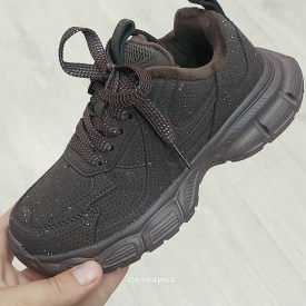Кроссовки