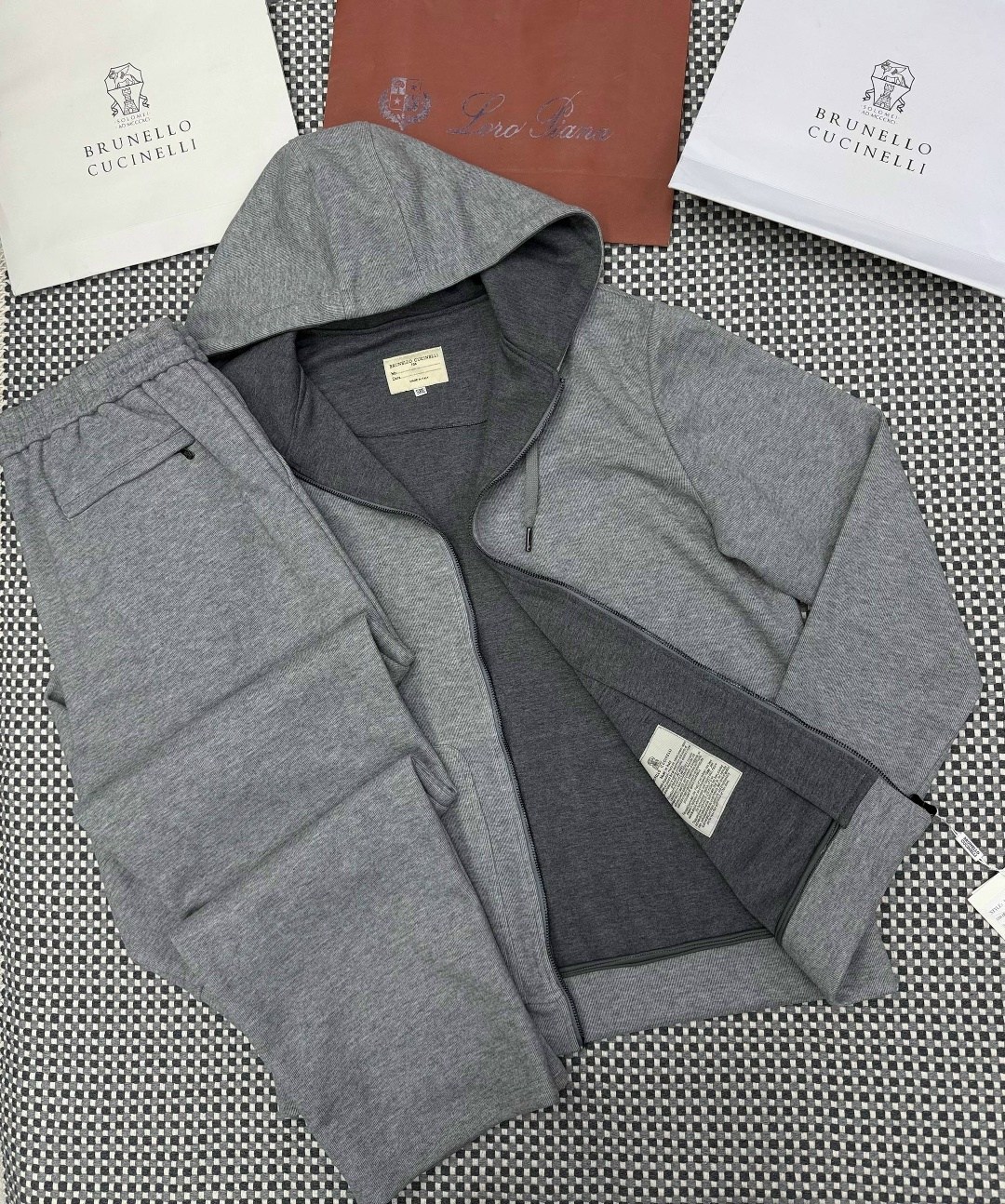 спортивный костюм brunello cucinelli,спортивные костюм,спортивный костюм stefano ricci,brunello cucinelli костюм,мужской спортивный костюм brunello cucinelli