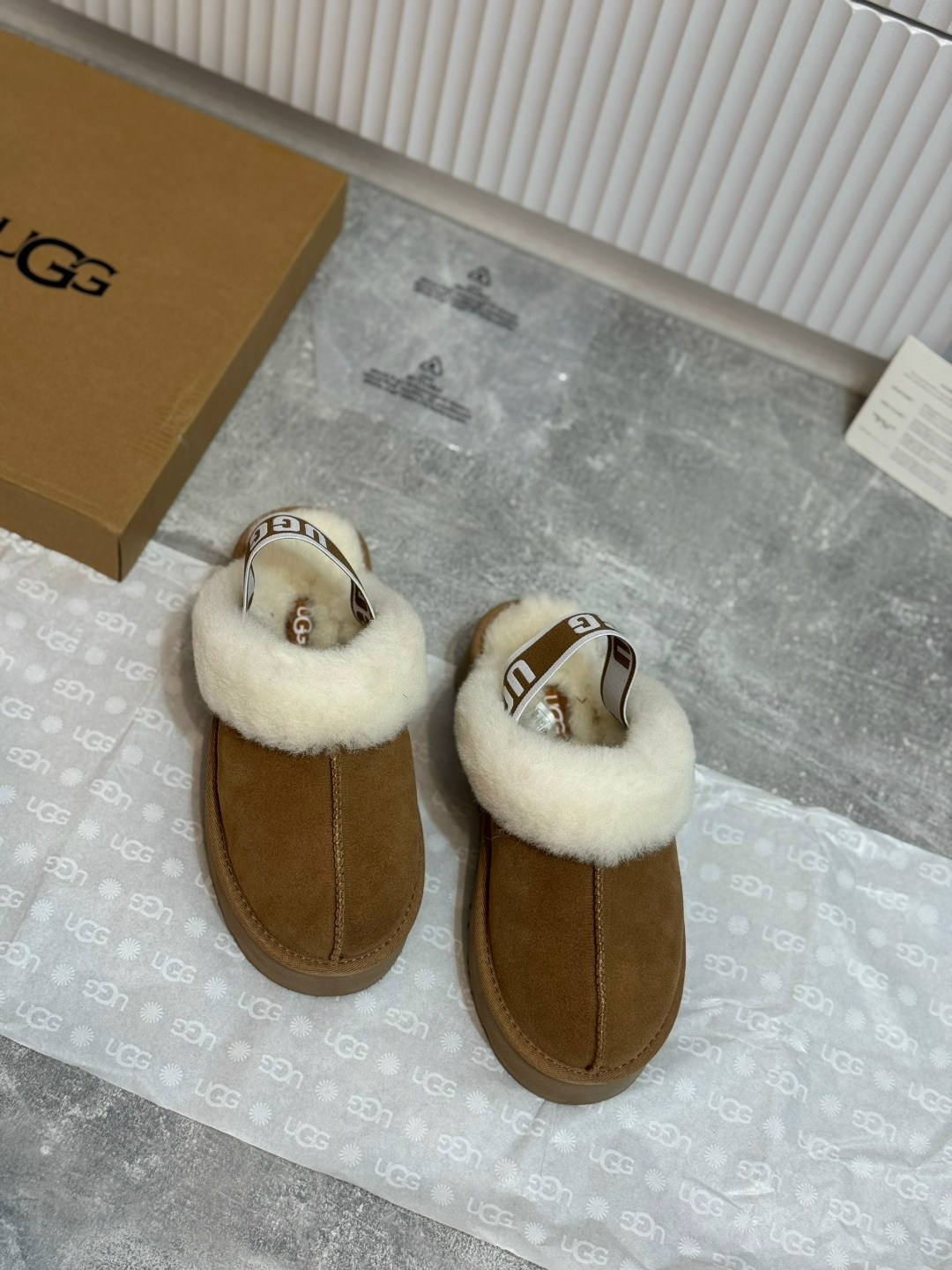 женские угги,,угги ugg,угги женские ugg,ugg funkette slipper chestnut