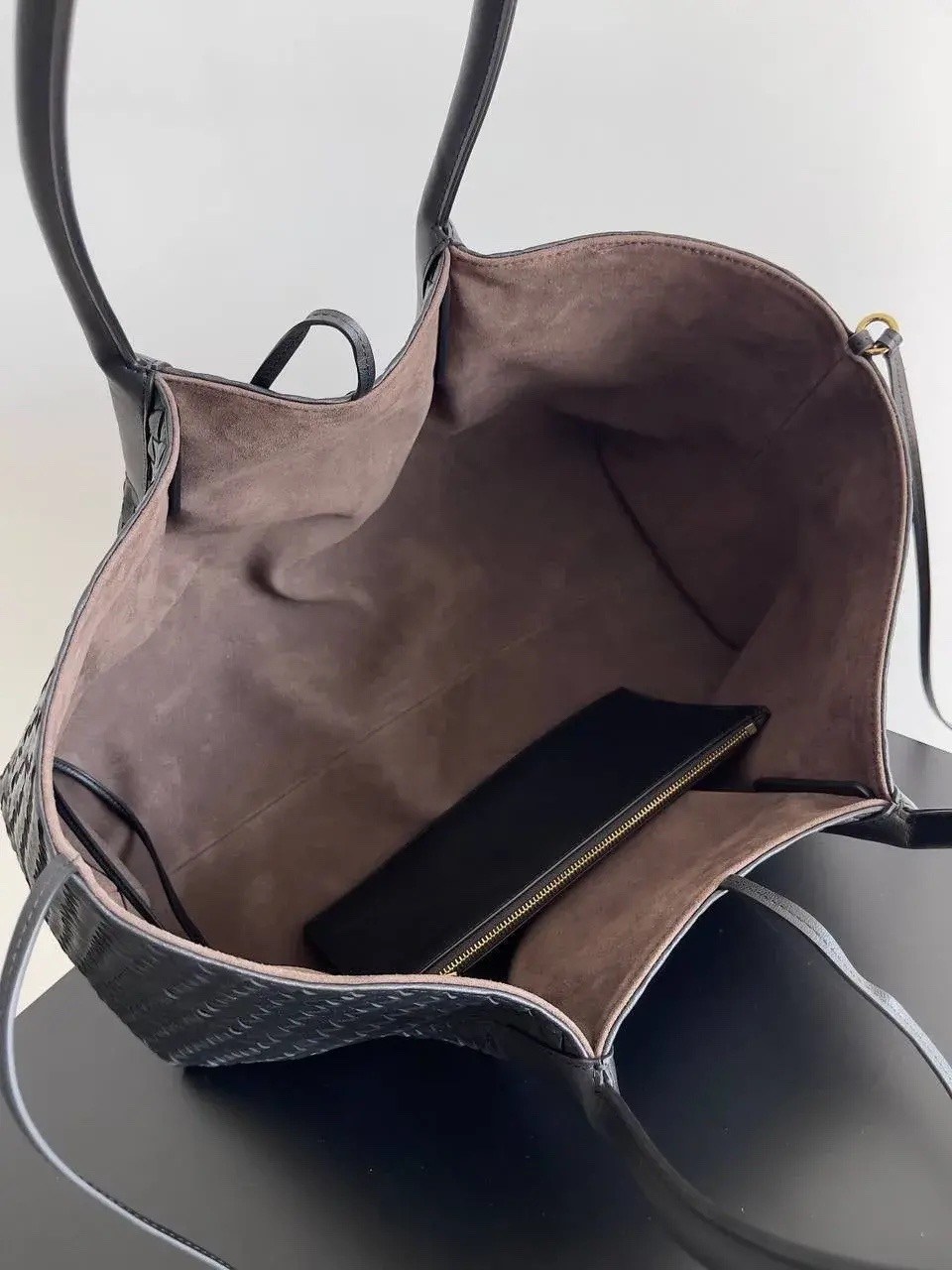 сумка bottega veneta,сумка женская bottega,элегантная сумка,черная женская сумка,сумка женская bottega veneta