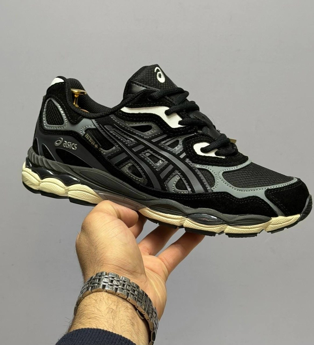 кроссовки asics gel-nyc,кроссовки asics gel,спортивные кроссовки asics gel nyc asics цвет серый черный,кроссовки asics,мужские кроссовки asics