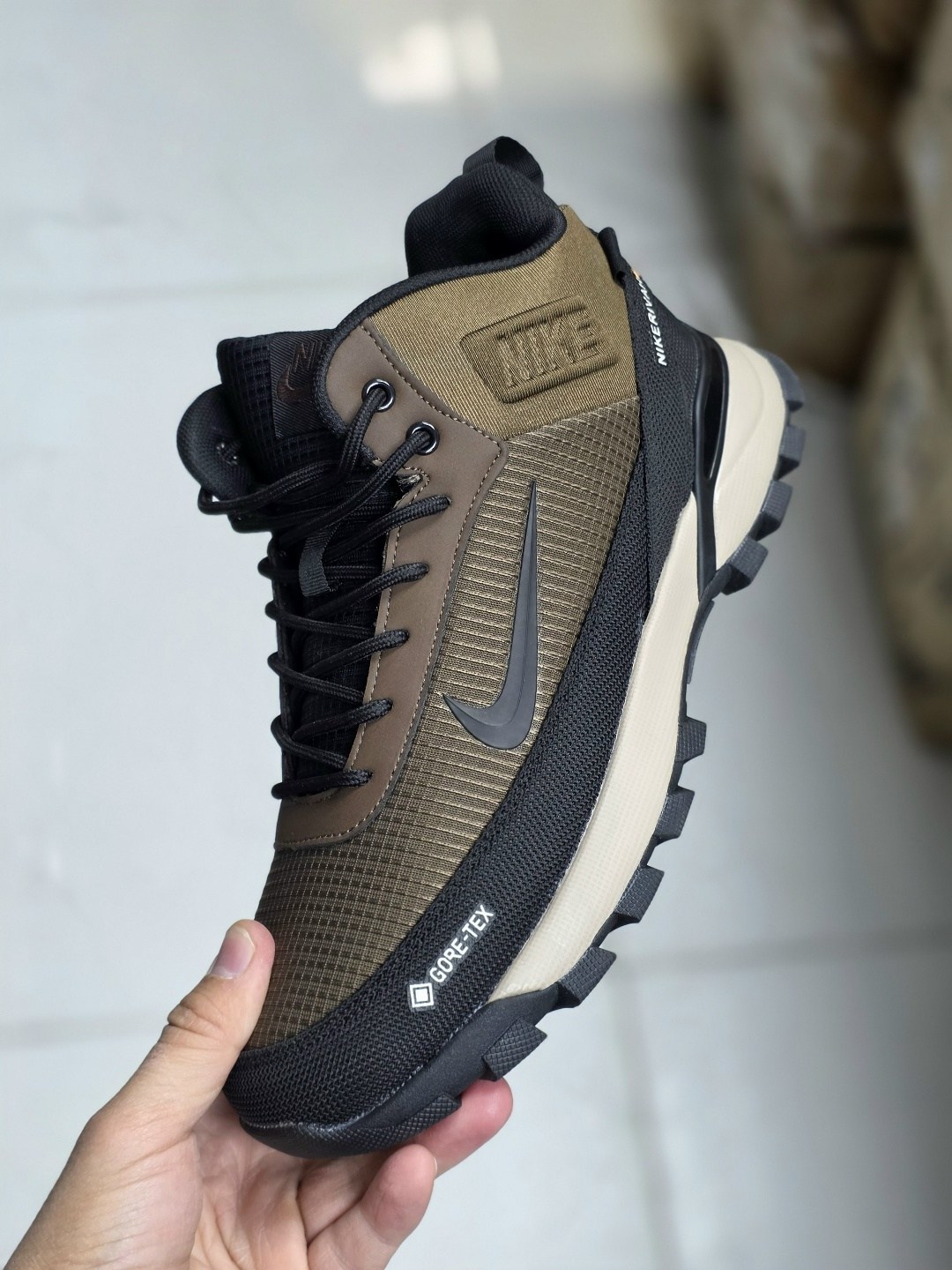 мужские зимние кроссовки nike gore-tex,кроссовки зимние мужские nike,кроссовки зимние nike,кроссовки зимние высокие мужские с мехом nike air goretex,зимние мужские кроссовки