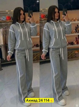 Костюм