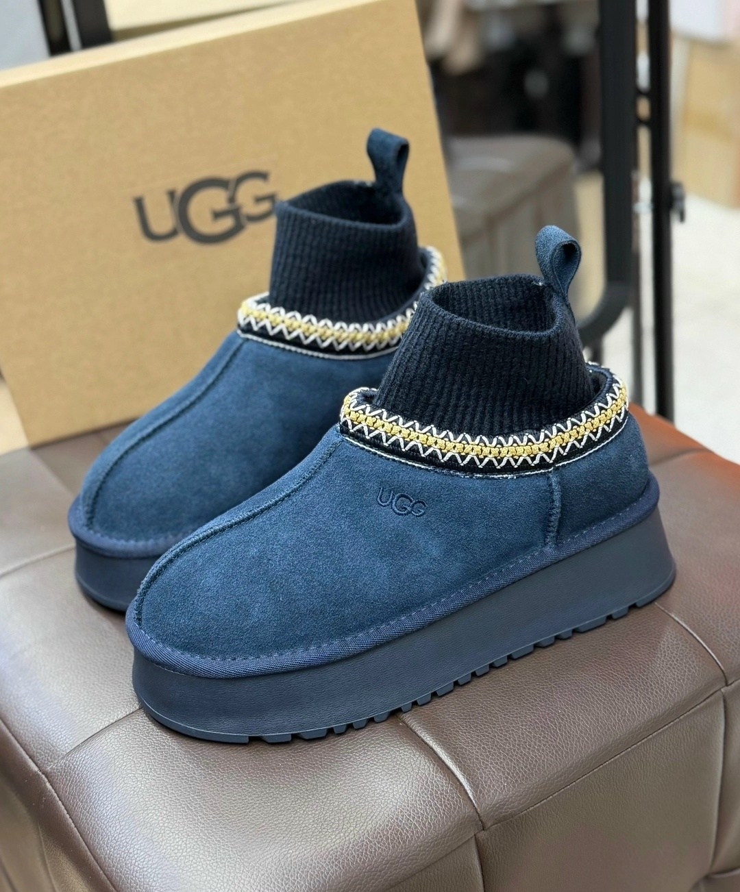 женские угги,,угги женские ugg, женская,женские зимние угги
