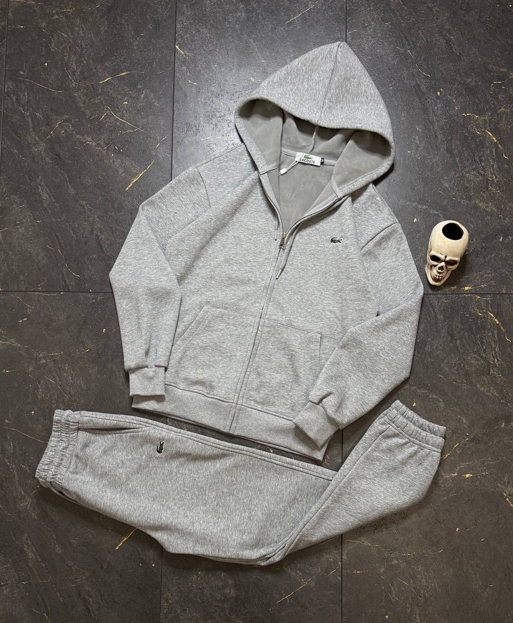 lacoste grey sweatsuit,спортивный костюм lacoste,спортивный костюм lacoste мужской,спортивный костюм лакост,спортивный костюм lacoste wh2528cca
